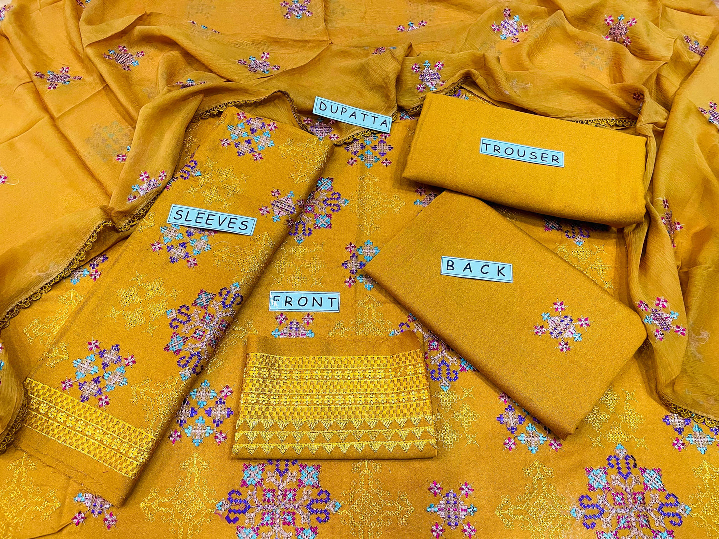 Karandi 3-Piece Unstitched Suit Design 03