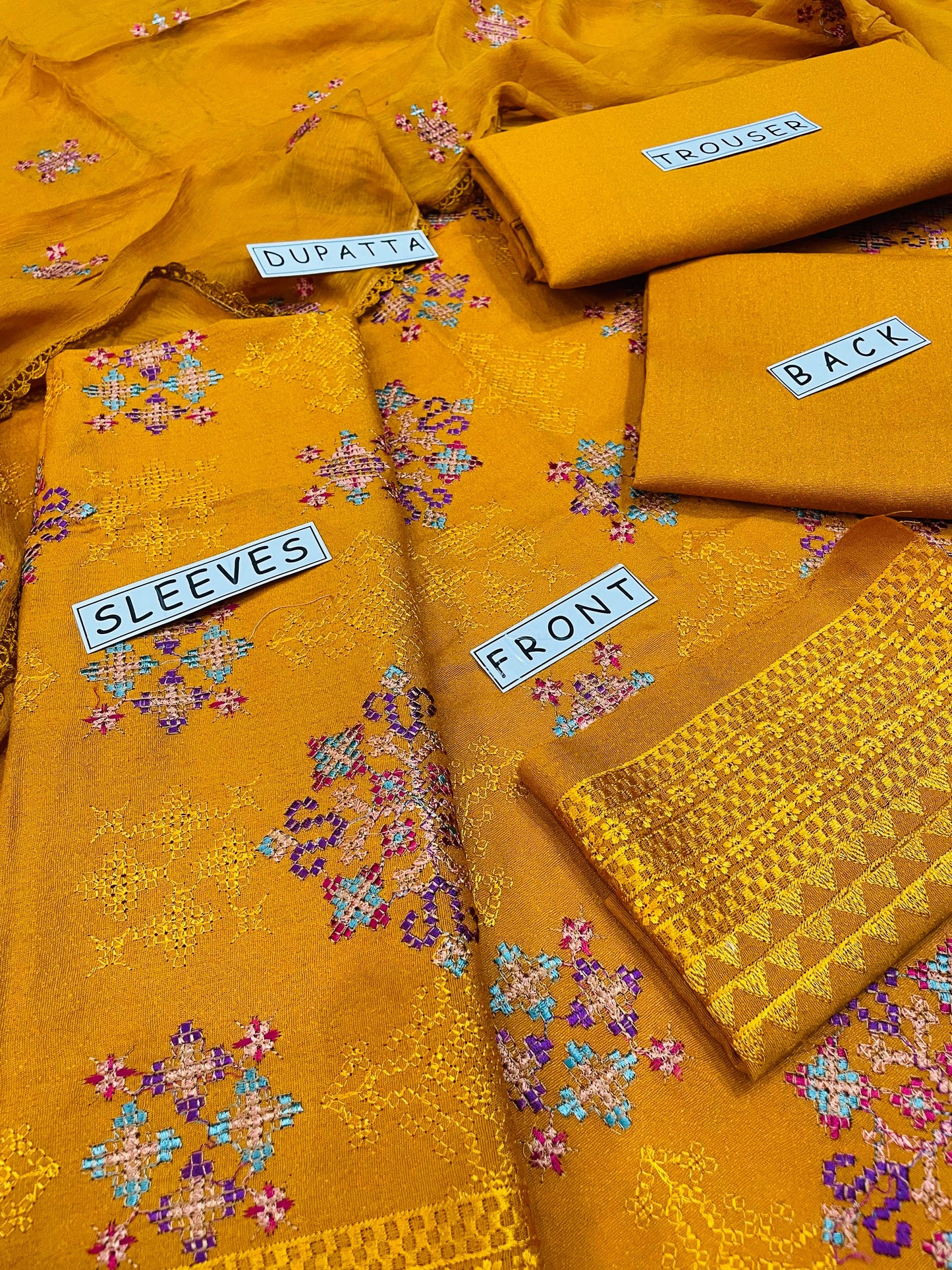 Karandi 3-Piece Unstitched Suit Design 03