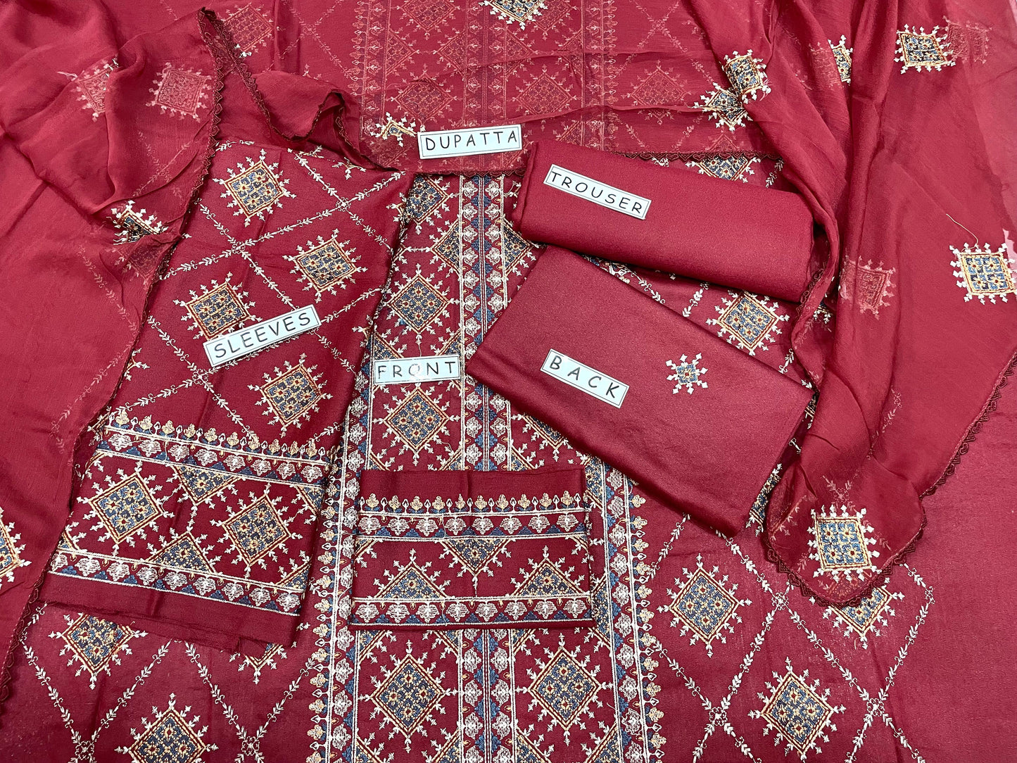 Karandi 3-Piece Unstitched Suit Design 01