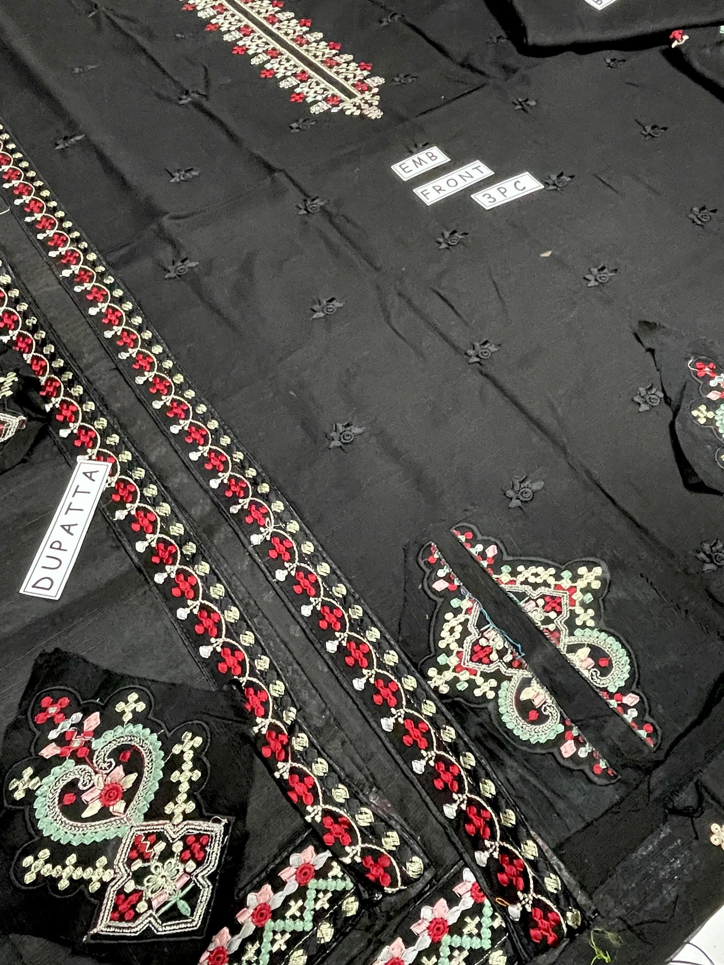 Khaddar 3-Piece Suit Design 02