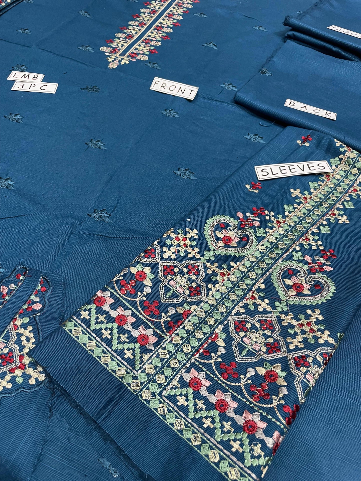 Khaddar 3-Piece Suit Design 02