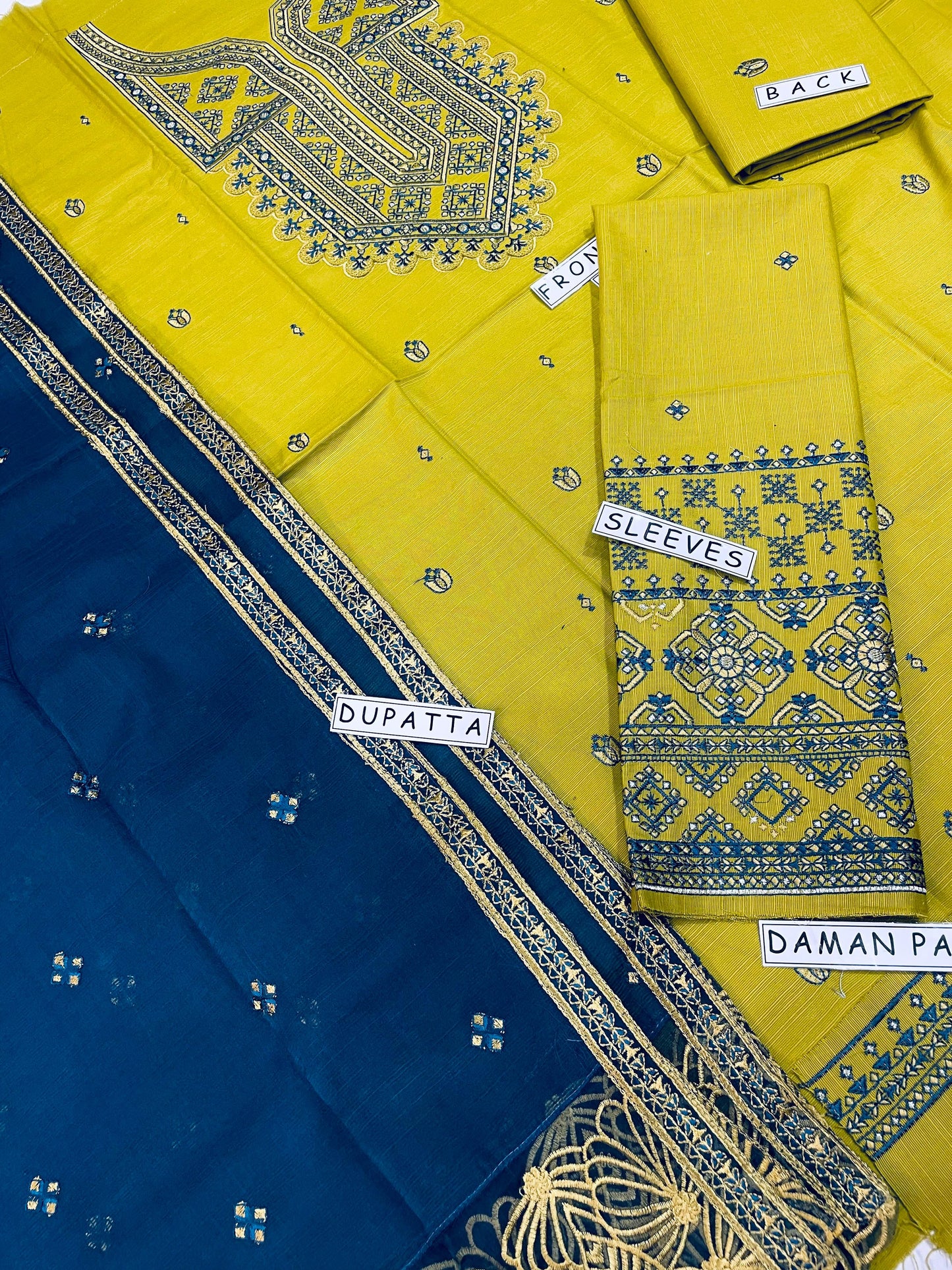 Khaddar 3-Piece Suit Design 06