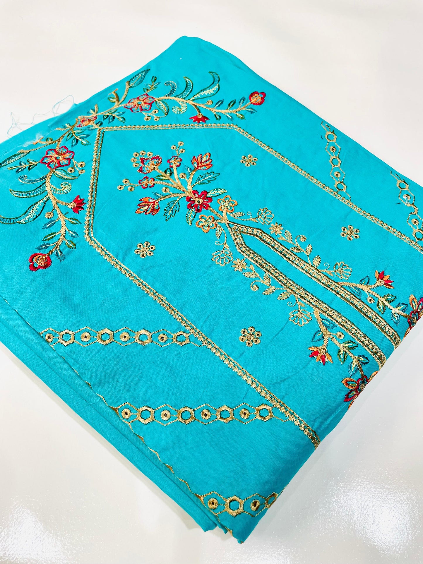 2PC Unstitched Cambric Cotton Suit Design 09