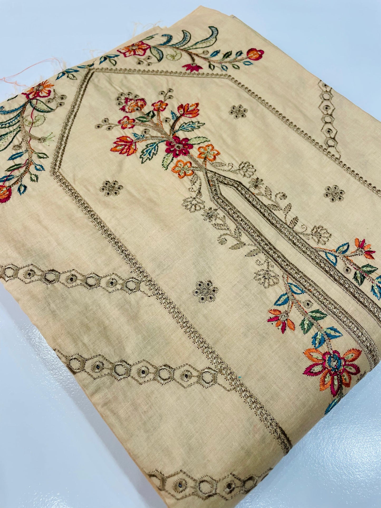 2PC Unstitched Cambric Cotton Suit Design 09