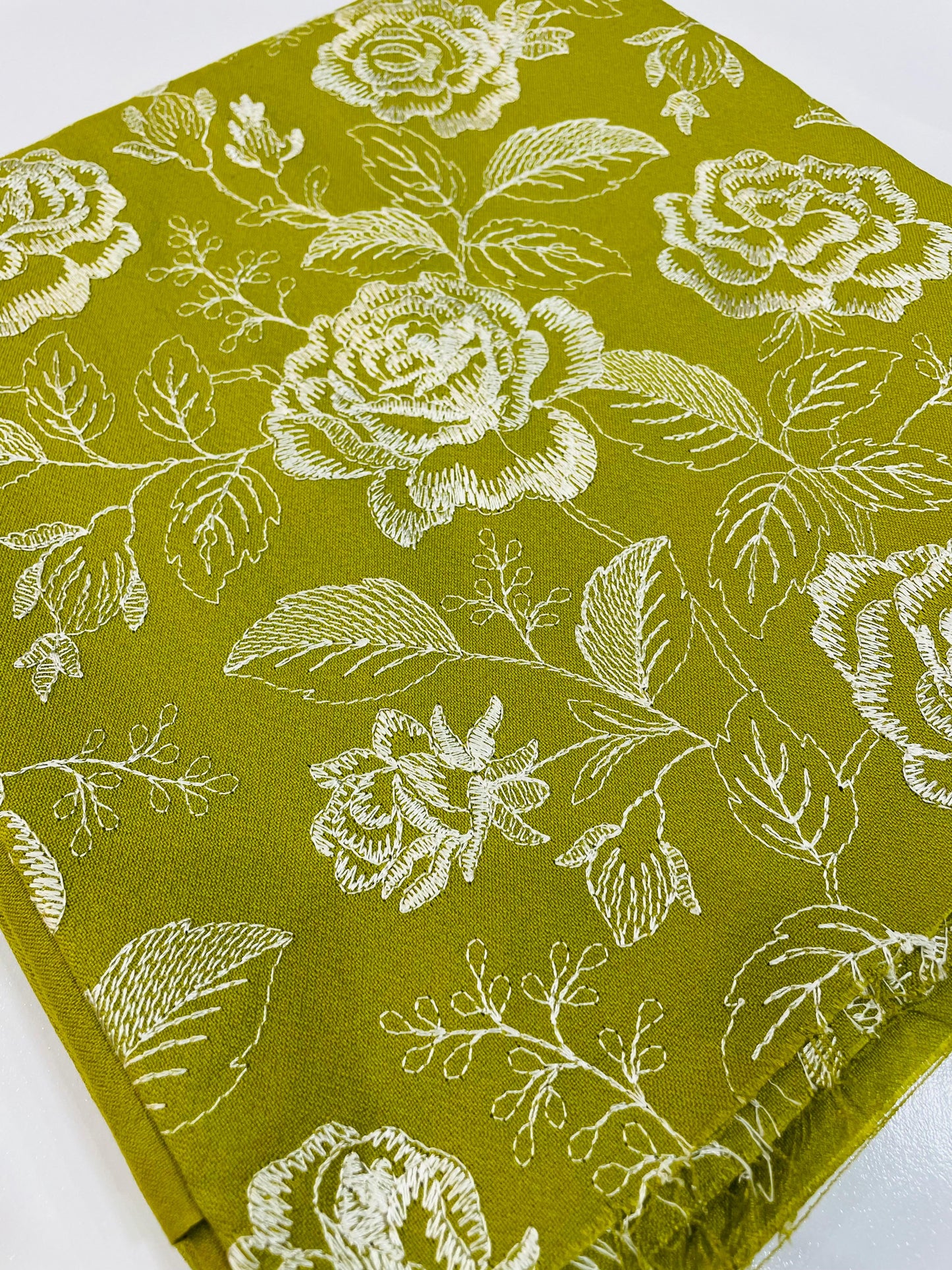 2PC Unstitched Dhanak Suit Design 05