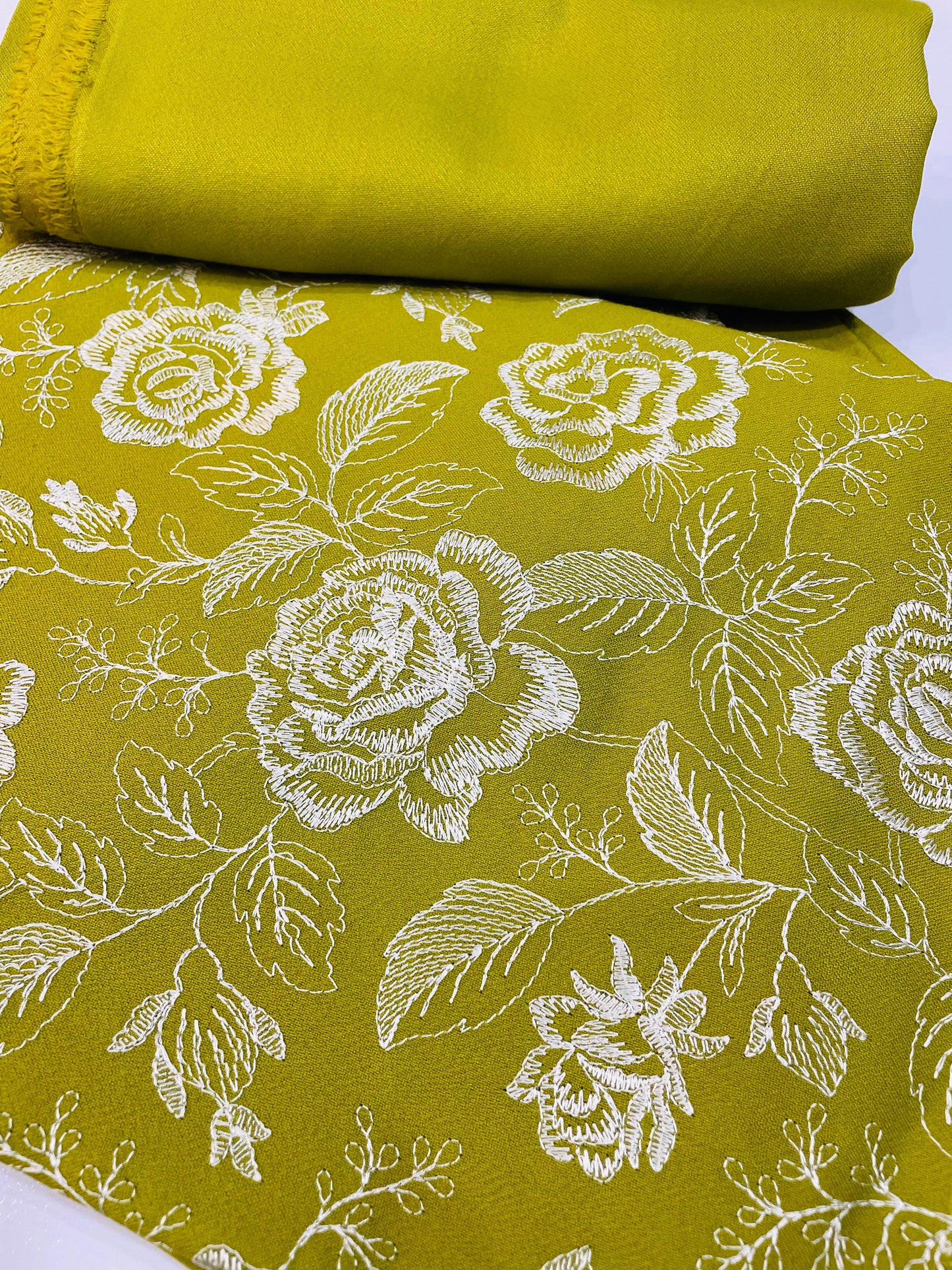 2PC Unstitched Dhanak Suit Design 05