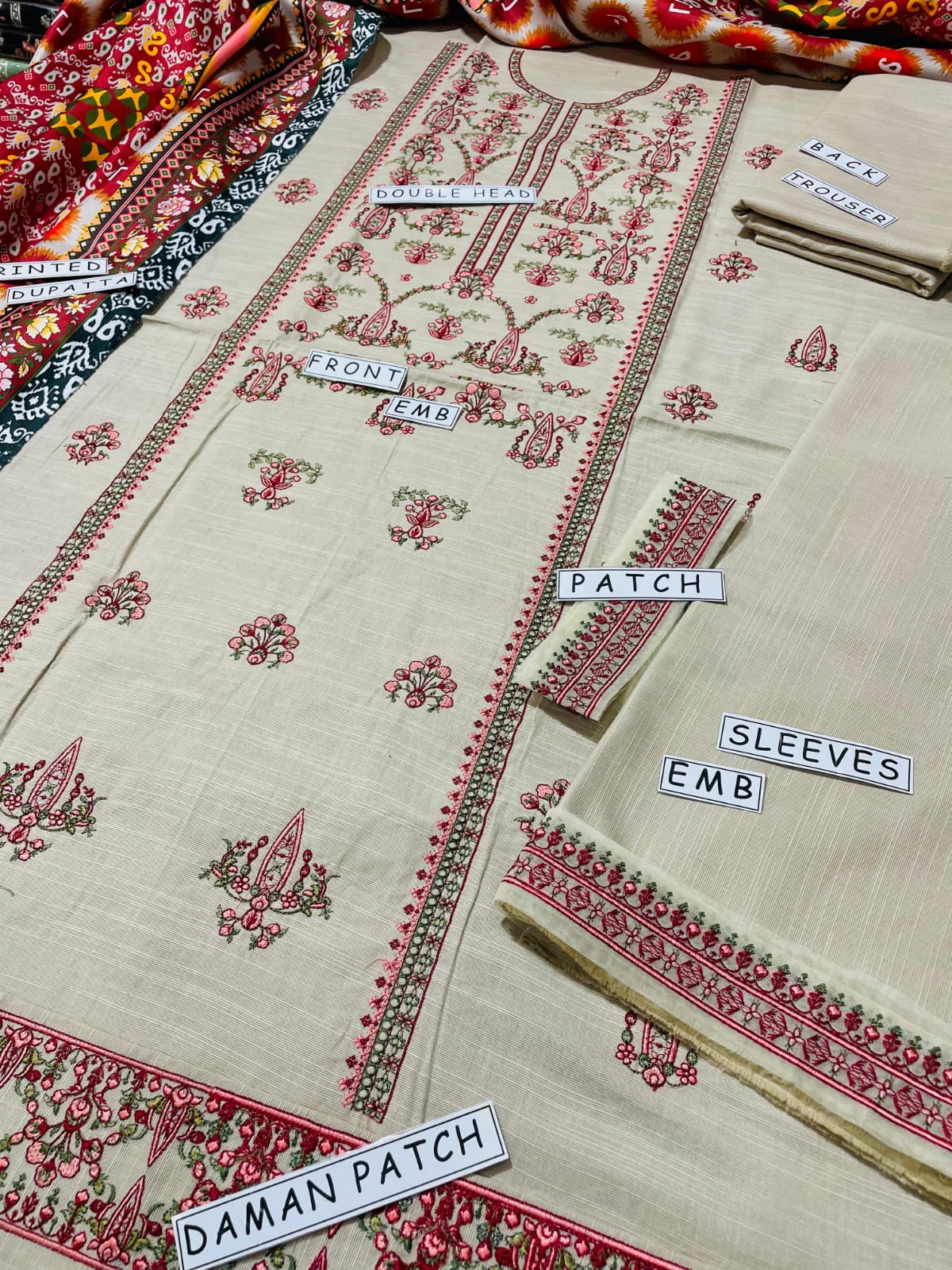 3PC KHADAR EMBROIDERY DRESS WITH PRINTED SHWAL DESIGN 01