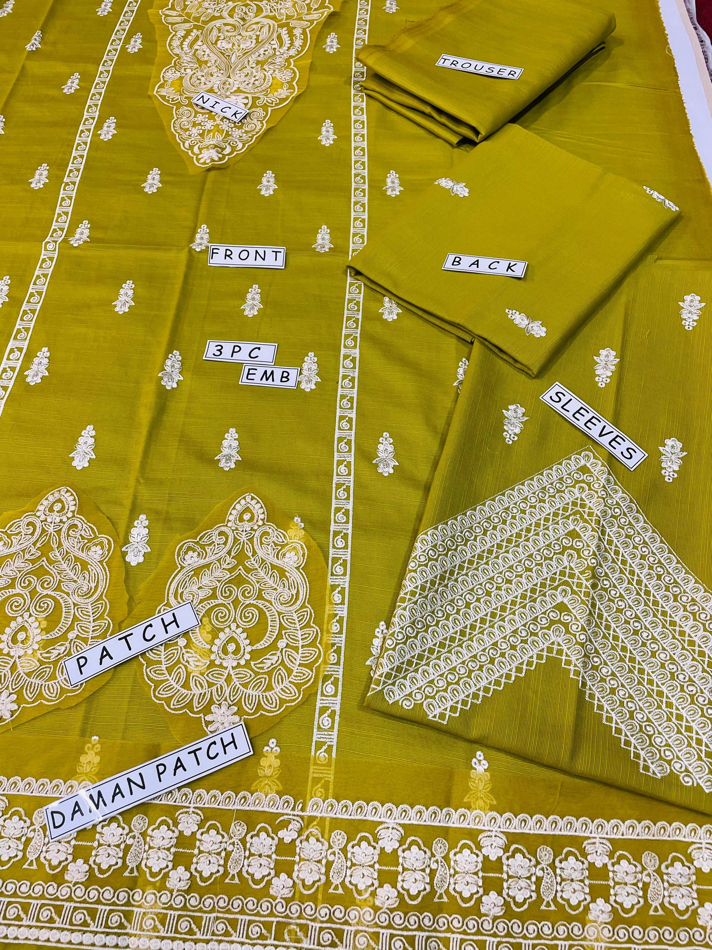 Khaddar 3 Piece Embroidery  Dress Design 09