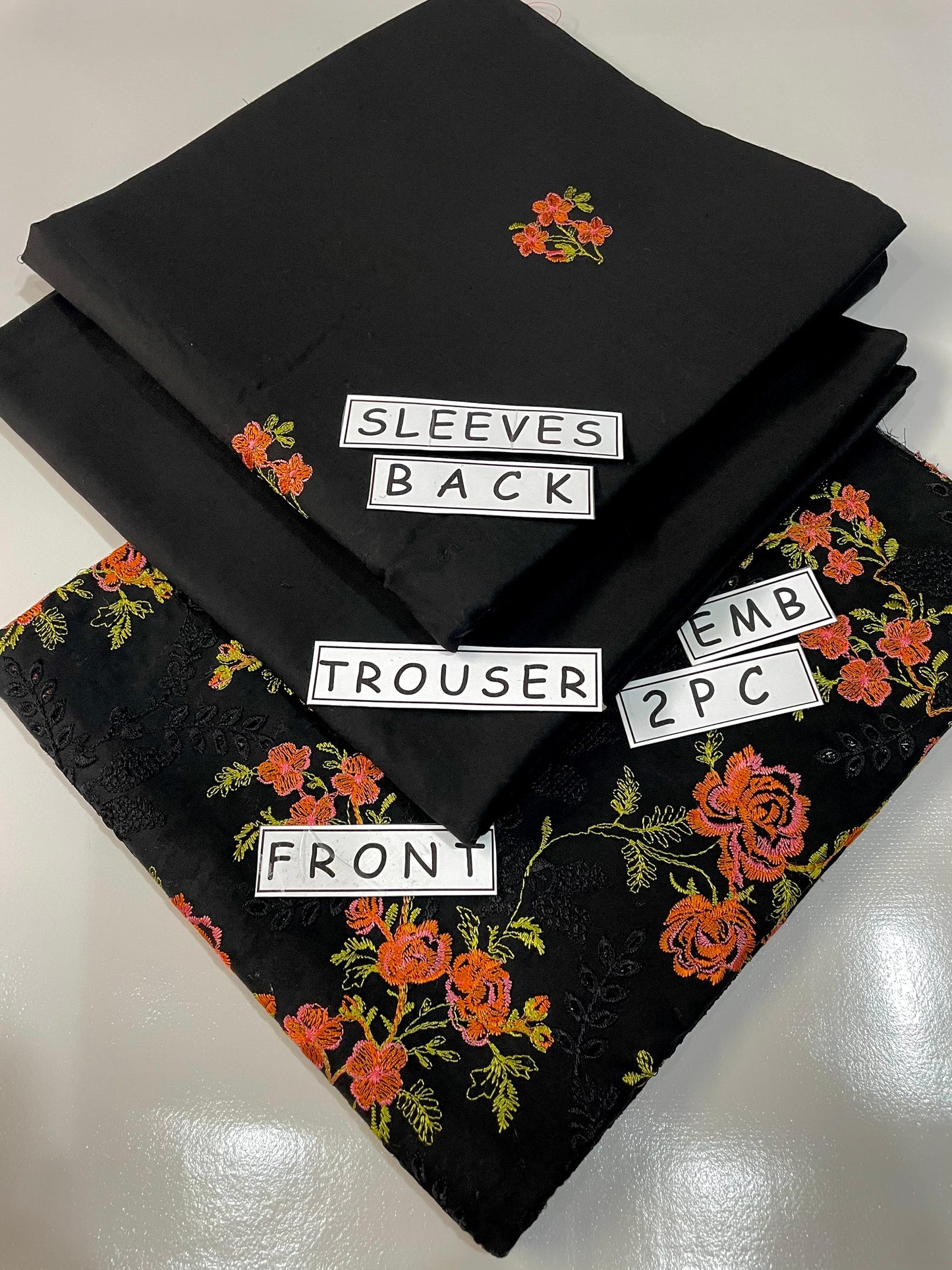 2PC Unstitched Cambric Cotton Suit Design 07