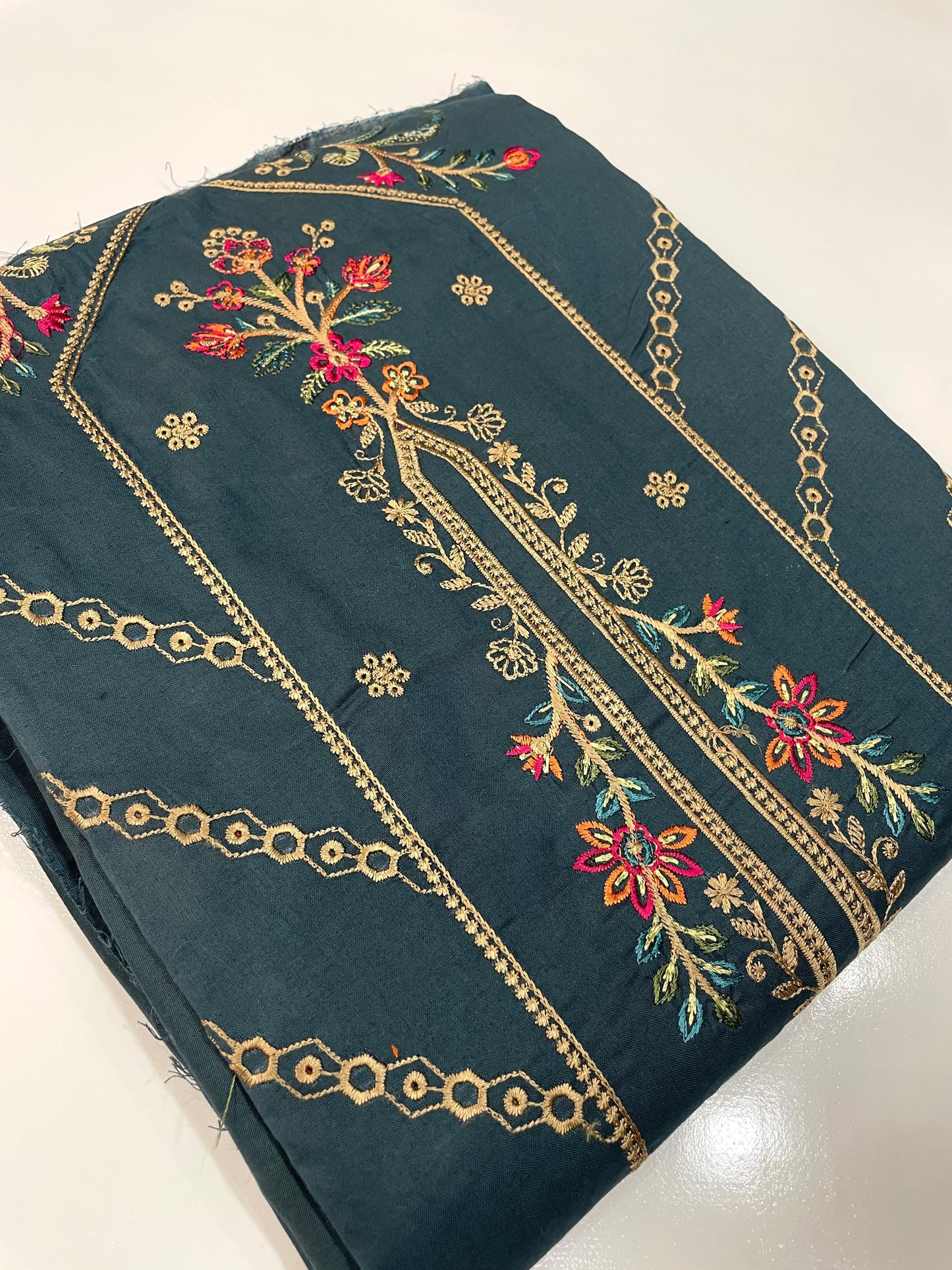 2PC Unstitched Cambric Cotton Suit Design 09